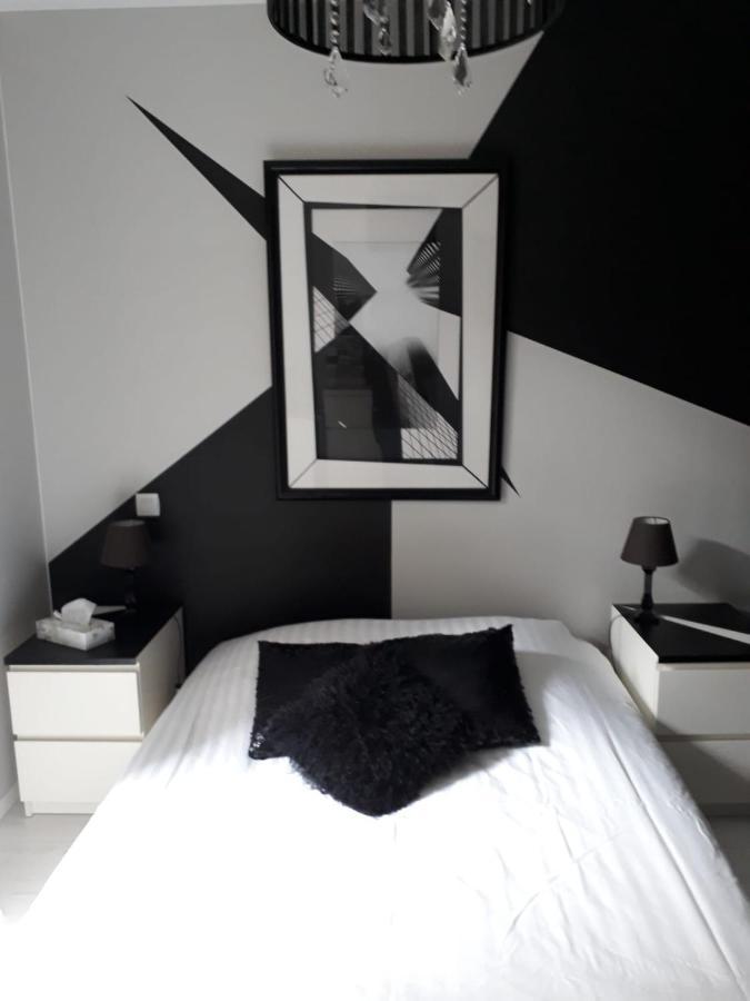 Chambre Chez L'Habitant Avec Spa Et Petit-Dejeuner En Lisiere De Foret Le Teich Luaran gambar