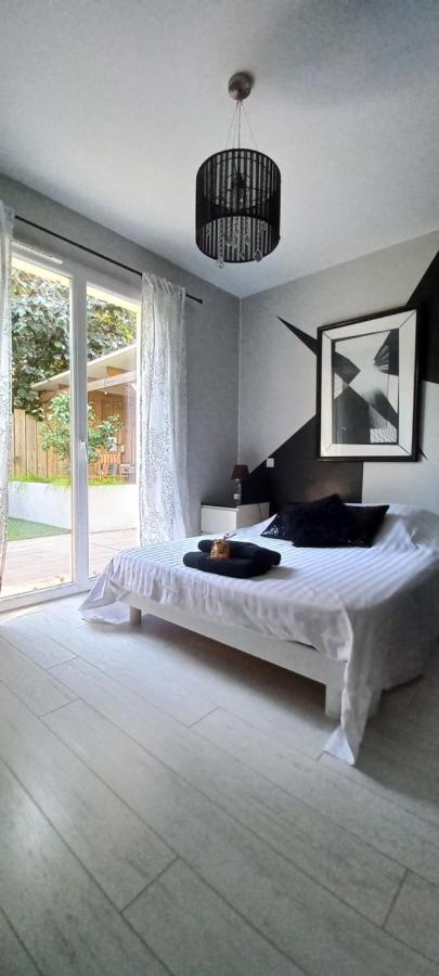 Chambre Chez L'Habitant Avec Spa Et Petit-Dejeuner En Lisiere De Foret Le Teich Luaran gambar