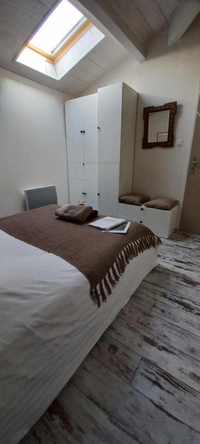 Chambre Chez L'Habitant Avec Spa Et Petit-Dejeuner En Lisiere De Foret Le Teich Luaran gambar