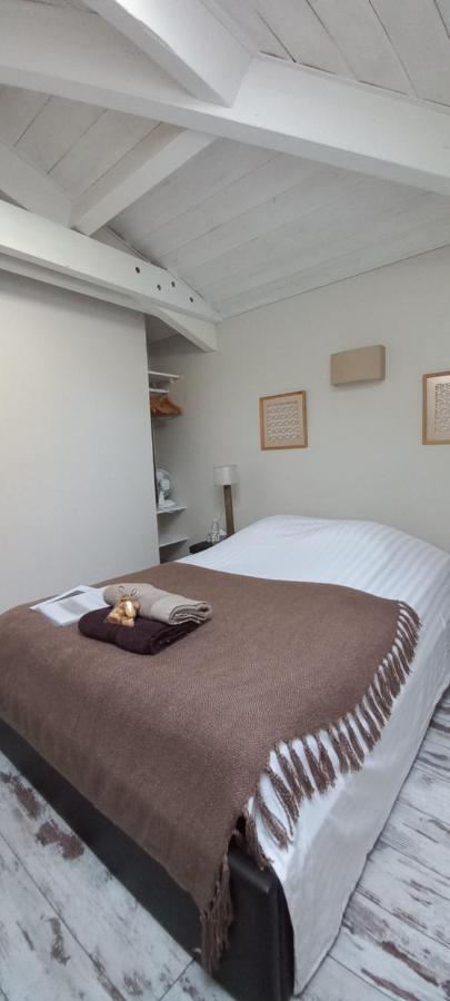 Chambre Chez L'Habitant Avec Spa Et Petit-Dejeuner En Lisiere De Foret Le Teich Luaran gambar