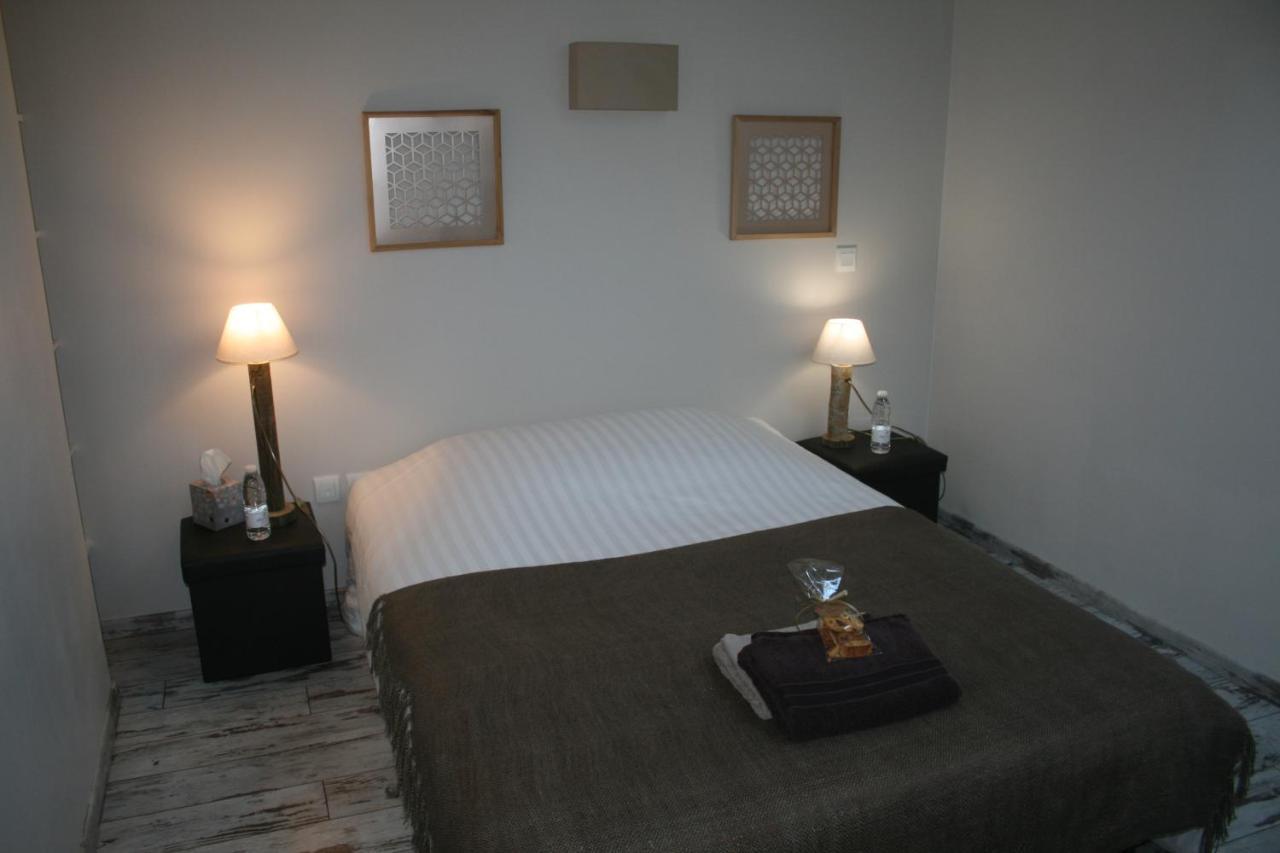 Chambre Chez L'Habitant Avec Spa Et Petit-Dejeuner En Lisiere De Foret Le Teich Luaran gambar